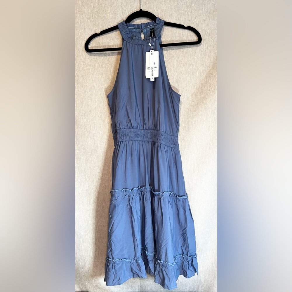 Small High Neck Ruffle Dress - Picture 4 of 4